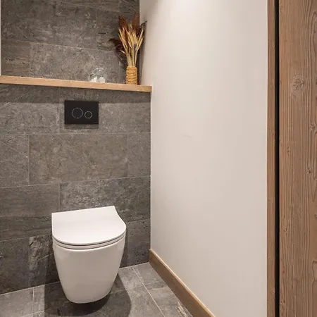 Apartment Dolomia Alpe D'huez - By Emerald *