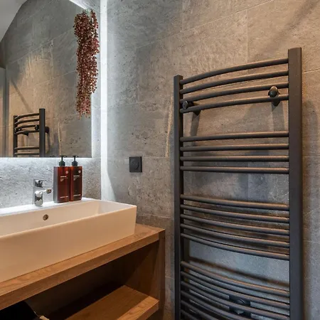 Apartment Dolomia Alpe D'huez - By Emerald Huez